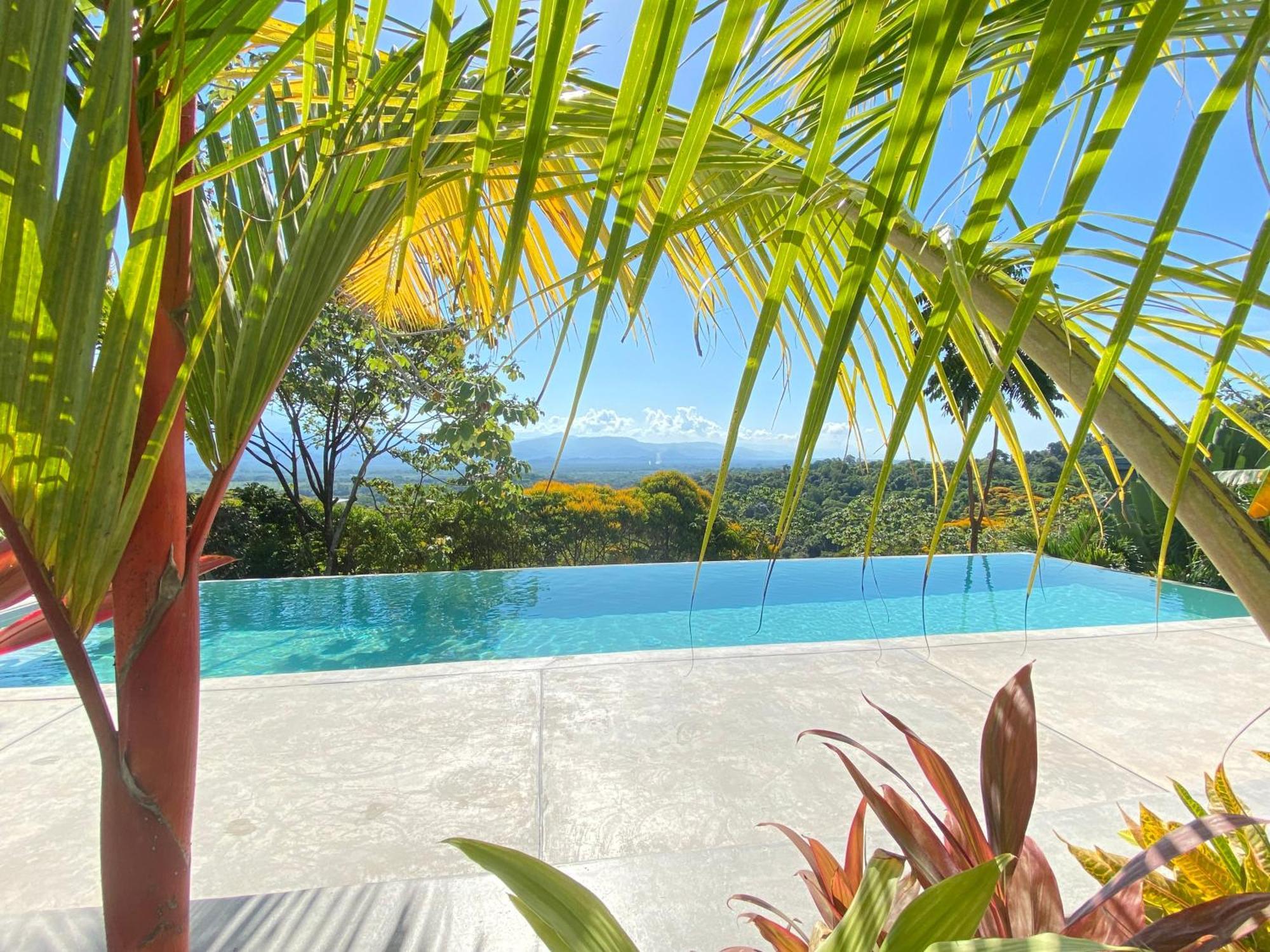 Casa Libertinn Manuel Antonio Esterno foto